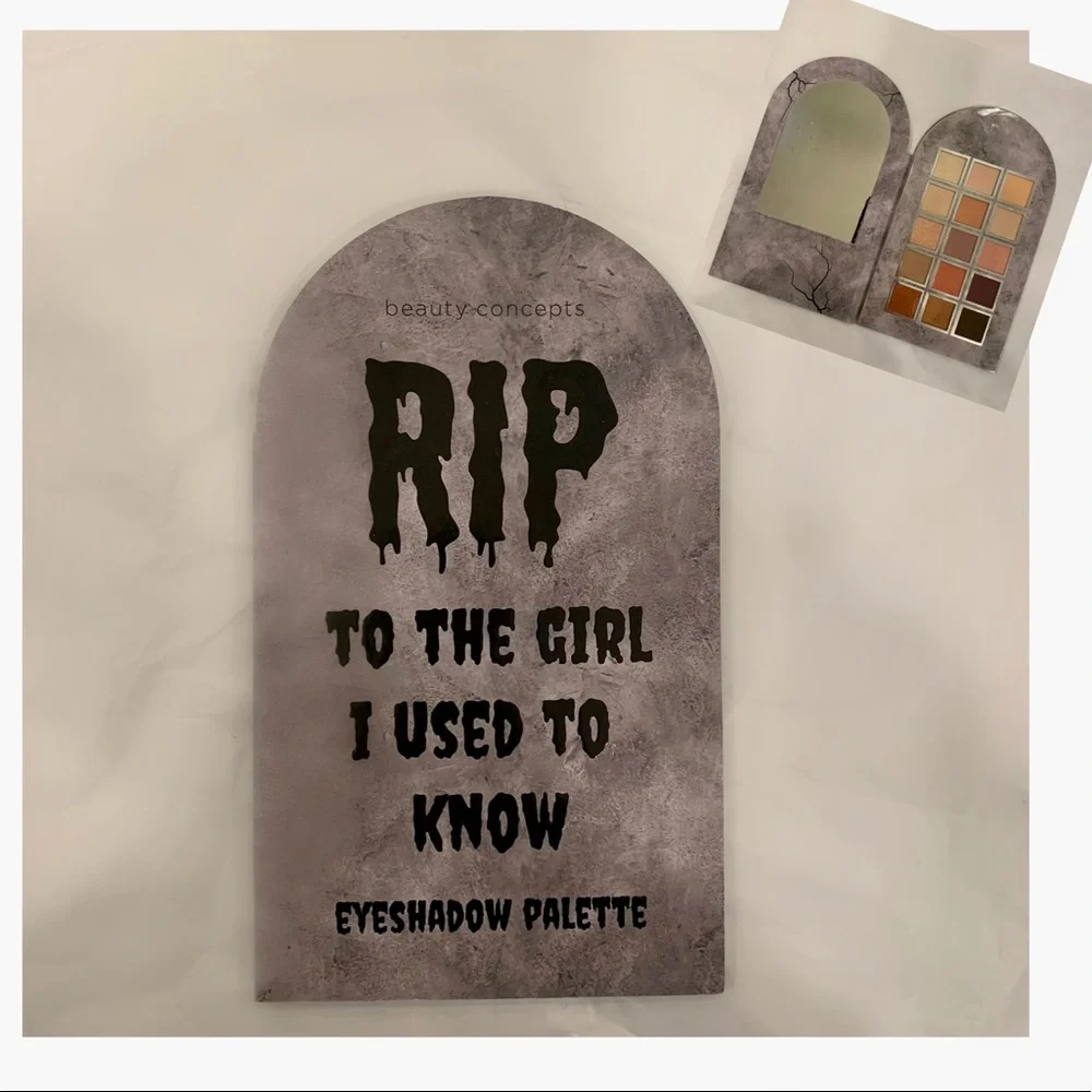 🪦Tombstone Eyeshadow Palette ⚰️